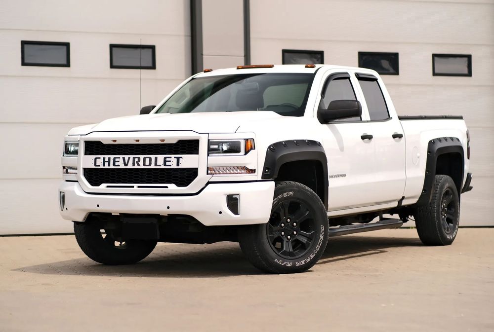 Chevrolet Silverado 1500 CUSTOM / 4WD / 5.3 / V8 / 355 KM / Instalacja gazowa STAG / FV23%