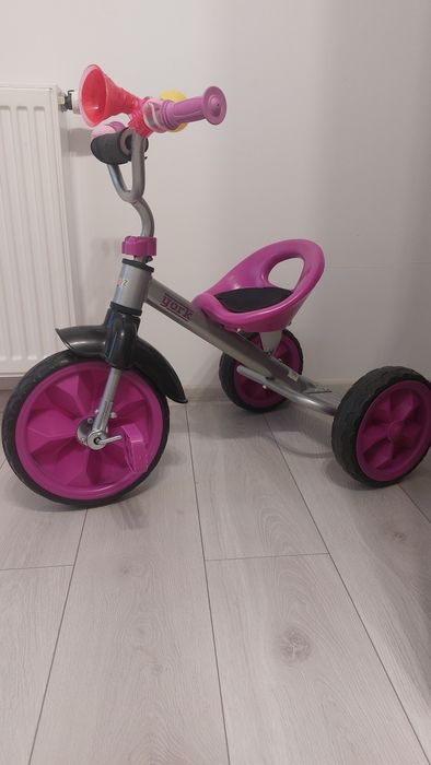 Rowerek trójkołowy dla dziewczynki