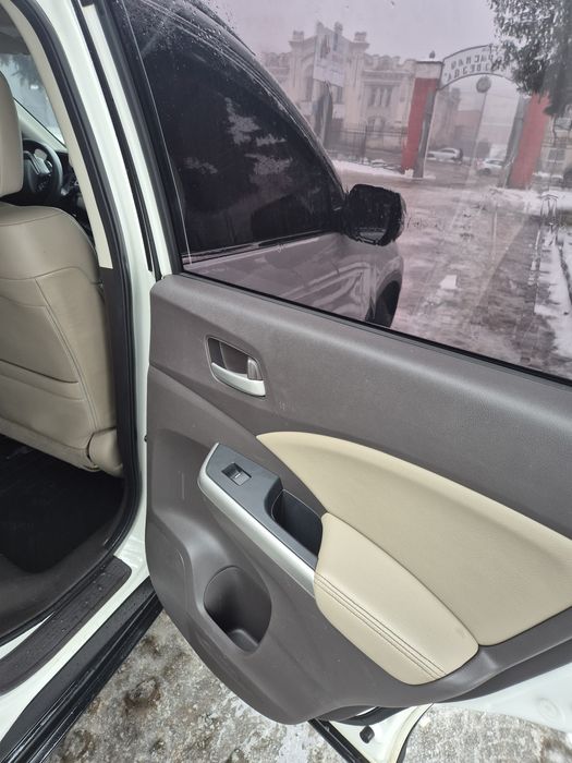 Продам Honda CR-V