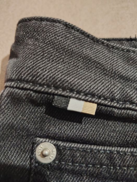 Spodnie jeansowe HUGO BOSS