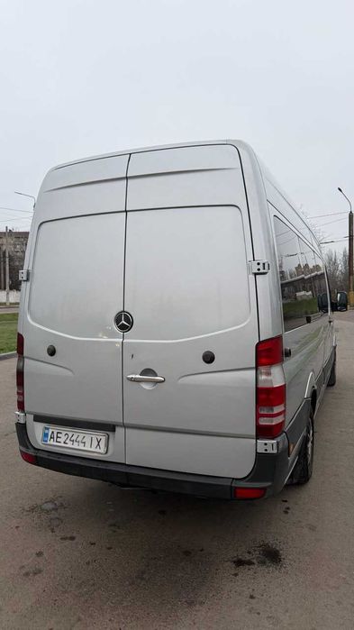 Продам Mercedes Sprinter 8+1