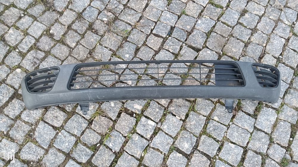 Avental de parachoques Ford fiesta 2003