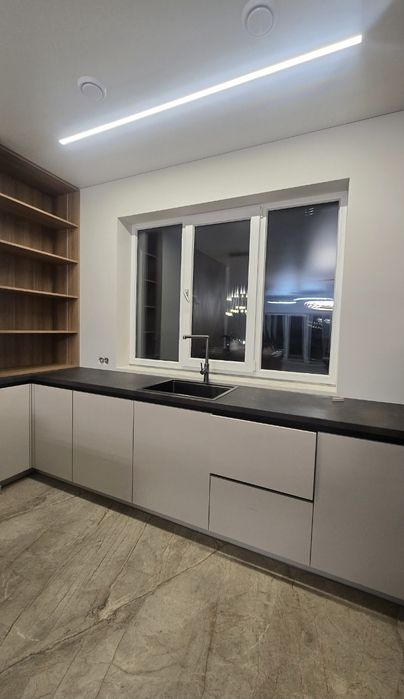 Таунхауз.Перша здача.Новий район.