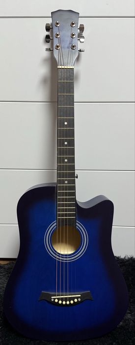Акустическая гитара чёрная-синяя — новая