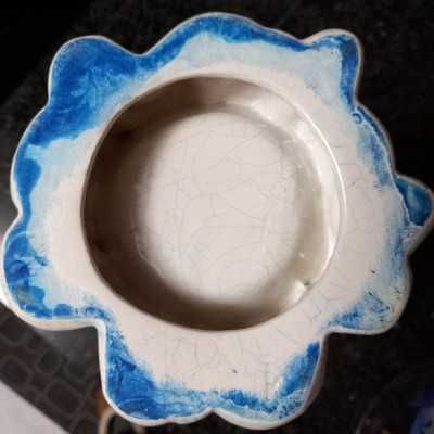 Peças decorativas antigas, jarra e vaso