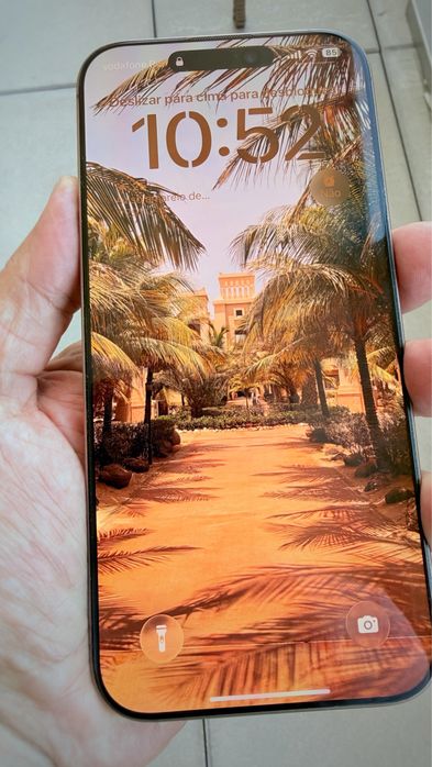 iPhone 16 Pro Max, cor deserto, 256GB, garantia