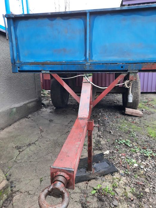 Причіп  для трактора