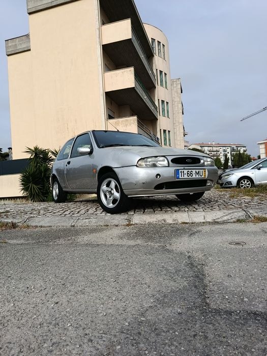Ford Fiesta 1.2 Zetec 16v Coupé 5lugares em bom estado !!!