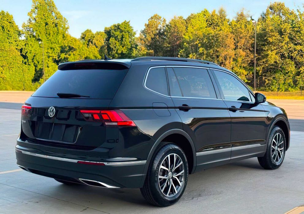 Volkswagen Tiguan SE      2020