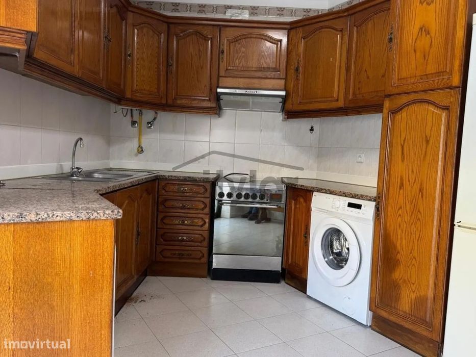 Apartamento T4 para arrendamento em Buarcos - Figueira da Foz