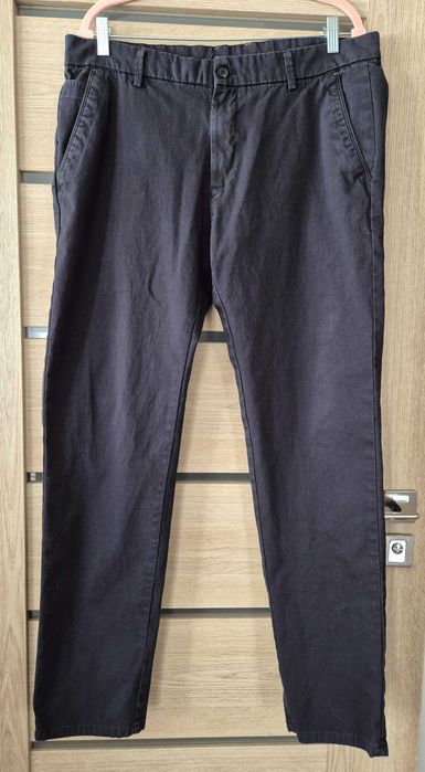 Spodnie Reserved slim fit w rozmiarze 36