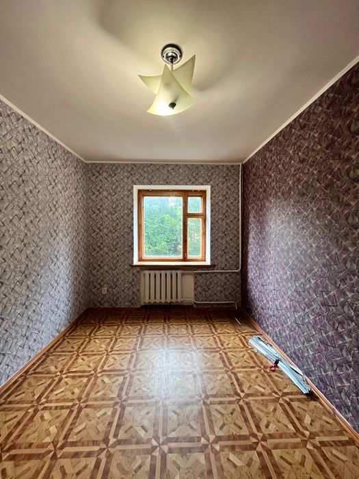 2 кімнатна квартира в м. Лубни р-н Депоту по вул. А. Безроди