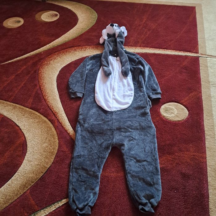 Strój  pluszowy wilki na 140