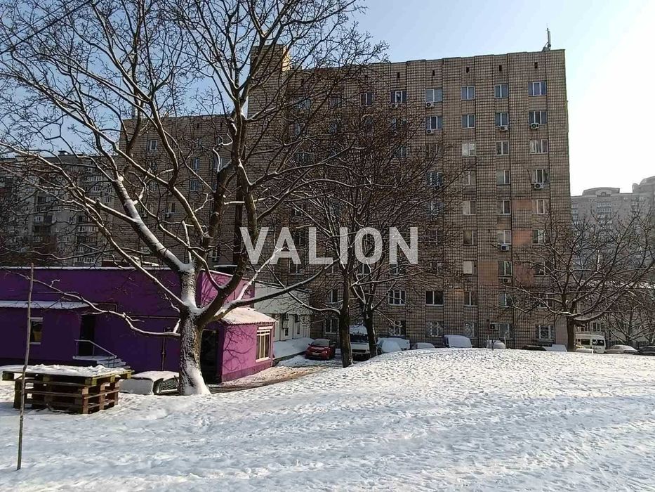 Продаж 2 к.квартири  пр-кт Голосіївський 17б, метро Деміївська