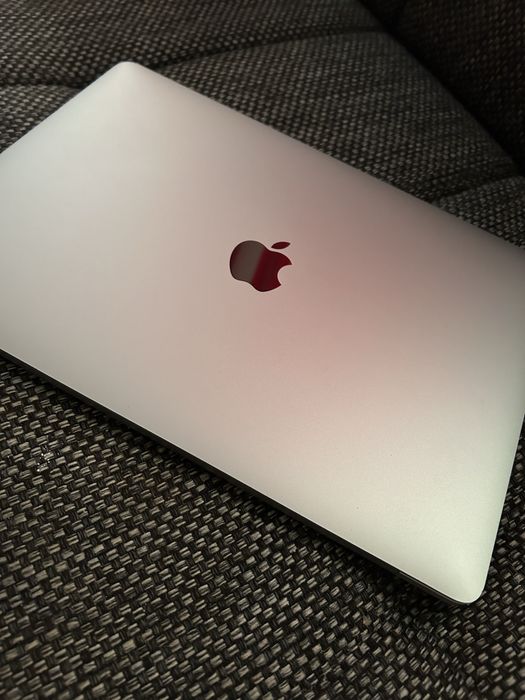 macbook pro 13" m1 (2020) com 16gb ram 512