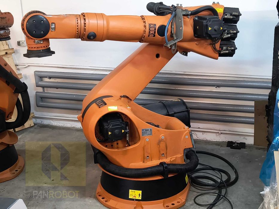 Robot KUKA KR 210 / KRC2 ed05 / Komplet / pomożemy uruchomić