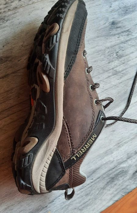 Sapatilhas Impermeáveis Merrel modelo Mineral