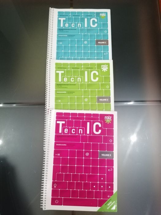 Livros escolares TIC 7/8° anos