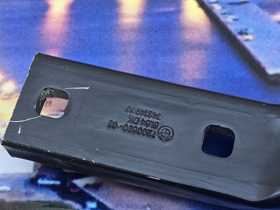 Barra  frente fibra Original BMW SERIE 5 6 F10 F11 F06 LCI 2014- EPC
