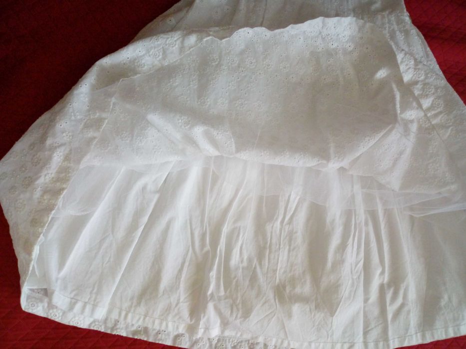 Vestido de menina (Bordado Inglês)