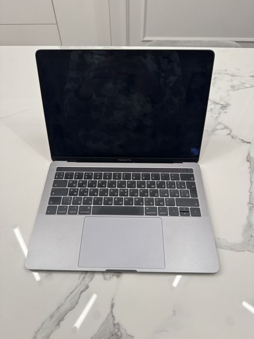 Macbook Pro 13 inch 2019