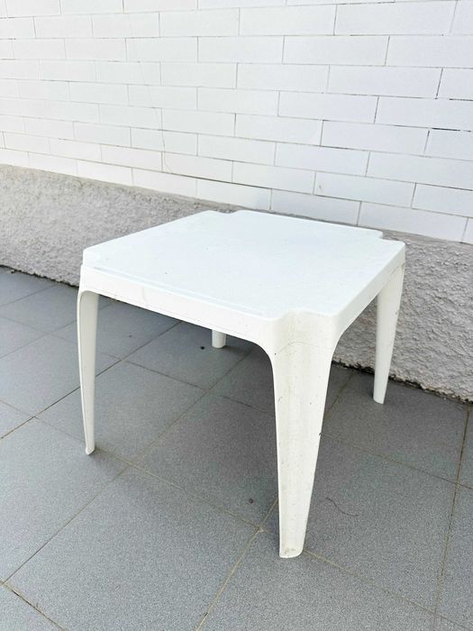 Mesa de apoio de plástico