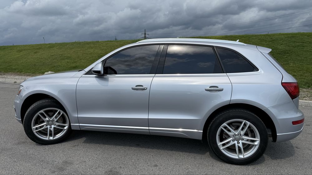 Продам СВОЮ Audi Q5 2.0 бенз 2015год 137 тыс км. Premium Plus