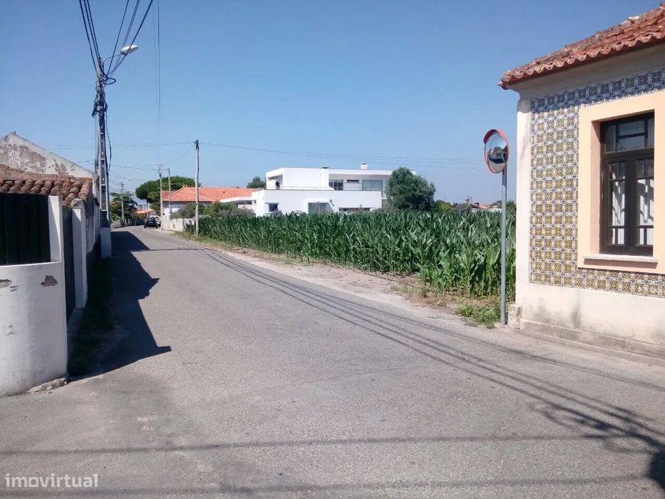 Terreno com viabilidade construtiva em Estarreja — Pardilhó, Aveiro