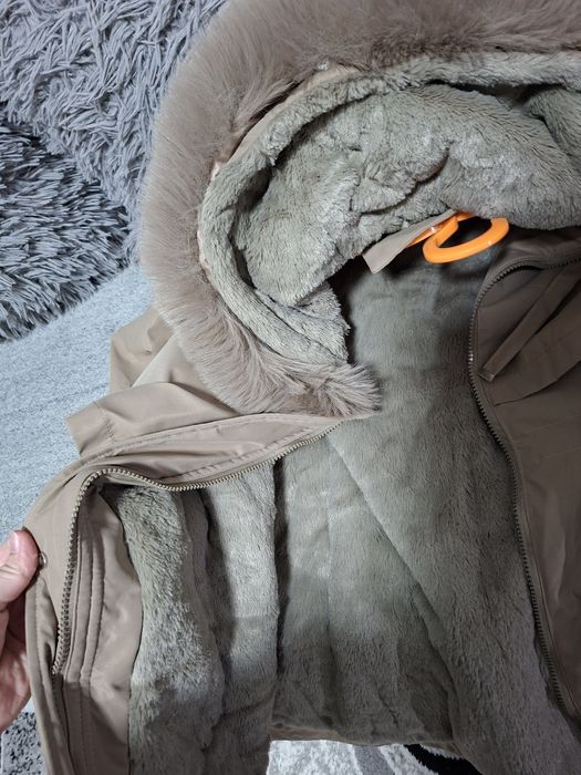 Нова куртка парка