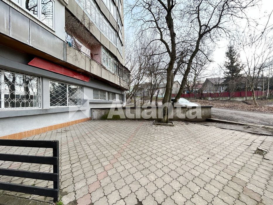 Комерція  ПРОДАЖ 303 кв м на Узбецькій
