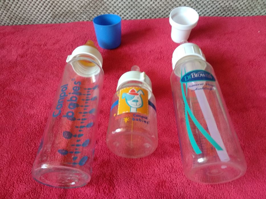 3 butelki do karmienia niemowlaka + ubranka 56, 62, 80