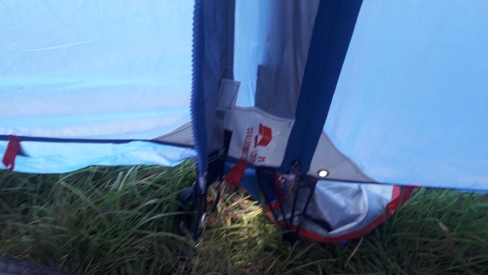 Zajefajny namiot urlop camping nocleg
