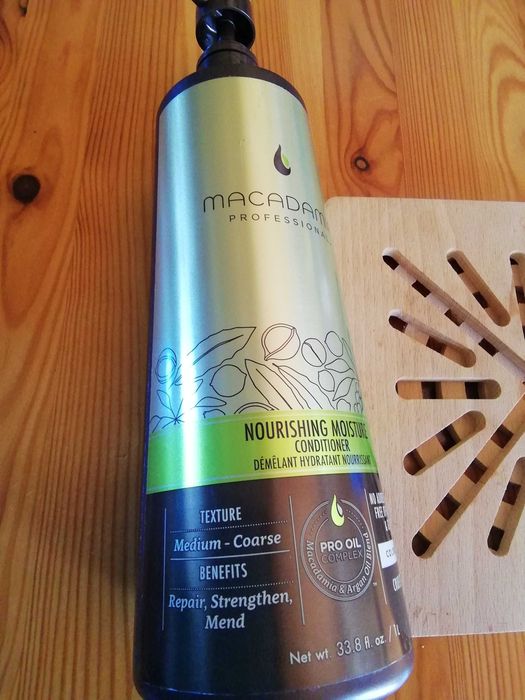 Odżywka do włosów suchych, zniszczonych Macadamia Professional TH