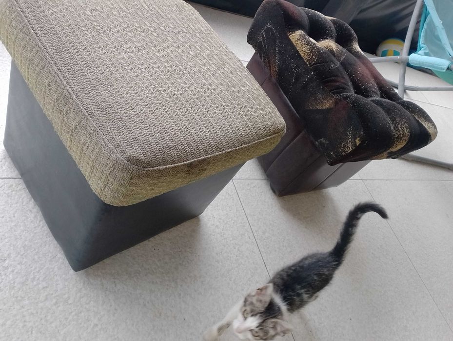 Pufa. Początek lat 90tych. Piękny stan kolor brązowy. Schowek.