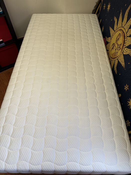 Vendo Colchao Colunex , medida 1.00x2.00