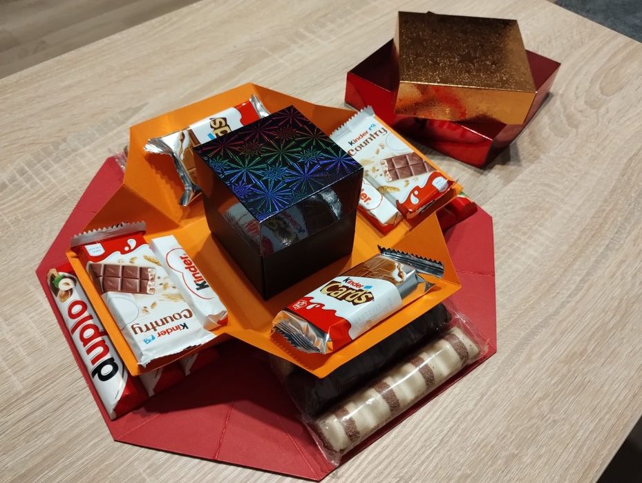 Exploding box Kinder z mini nutellą