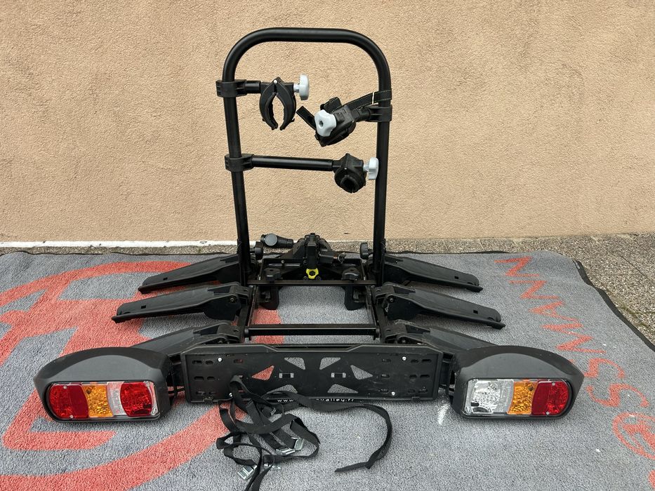 Bagażnik rowerowy na hak holowniczy na trzy rowery uchylny