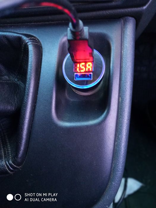 Автомобильная зарядка 3А, 2хUSB выхода с вольтметром и амперметром