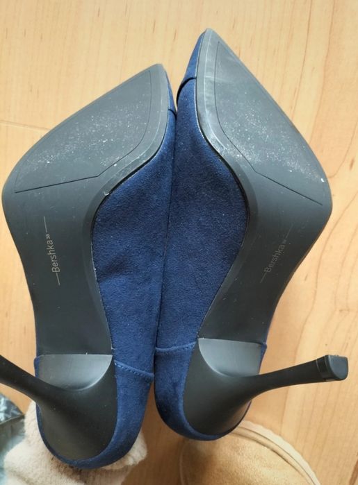 Sapatos salto alto azul escuro Bershka