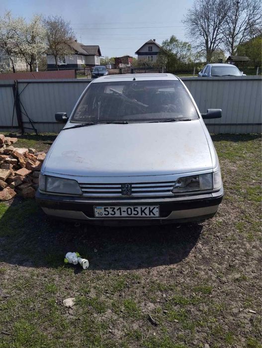 Peugeot 405 автомобіль