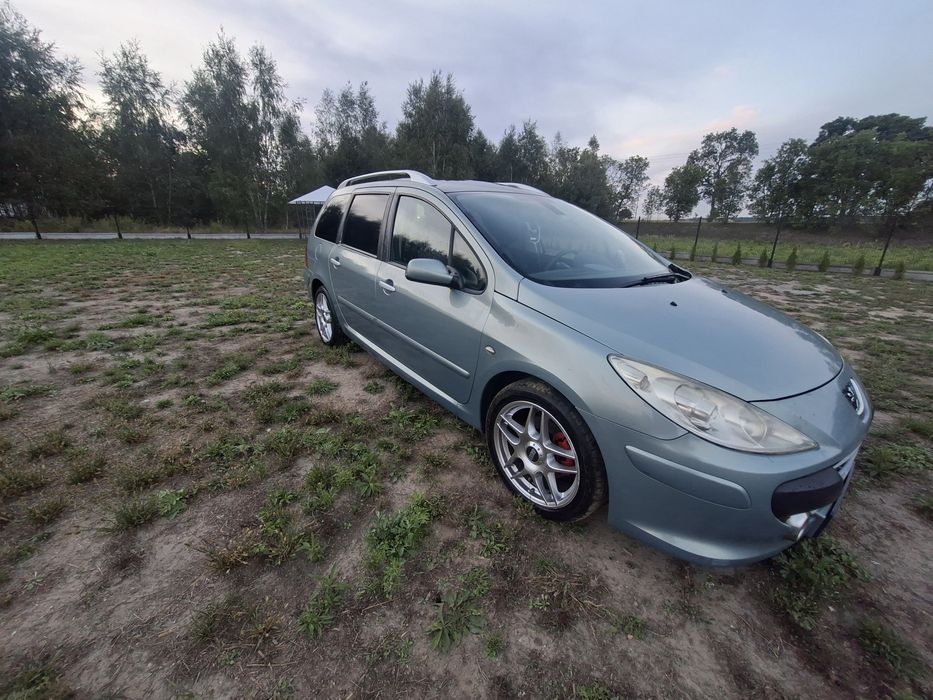 PEUGEOT 307   7osobowy