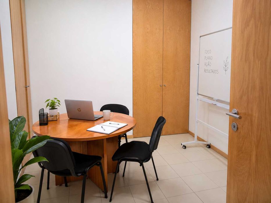 Escritório Privado em Espaço Coworking — Braga, São Vicente