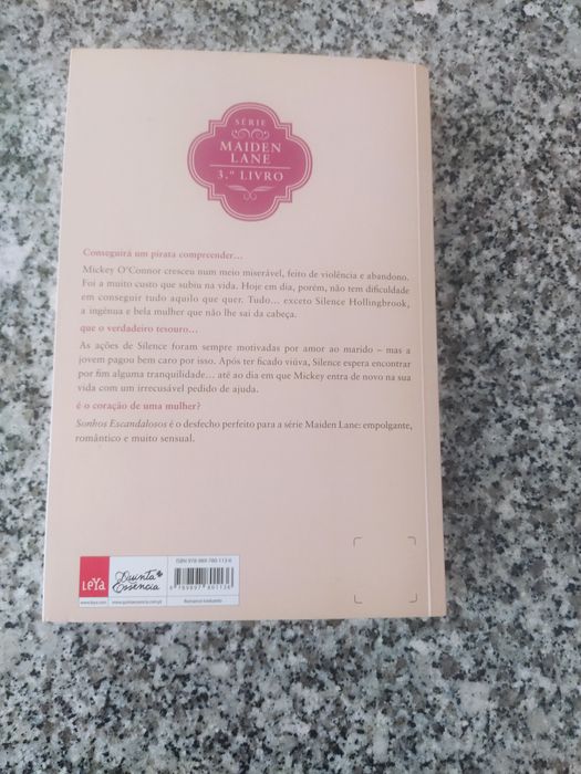 Livro de Elizabeth Hoyt Sonhos Escaldantes