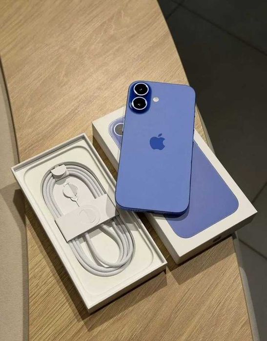 iPhone 16 256 GB Deep Blue | Stan Idealny |. Bateria 98%