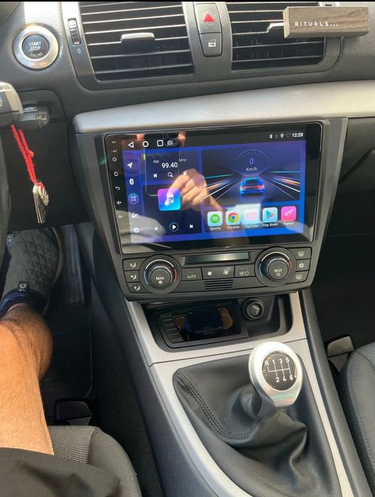 Rádio Android 13 com GPS BMW E81 E82 E87 E88 (Novo)