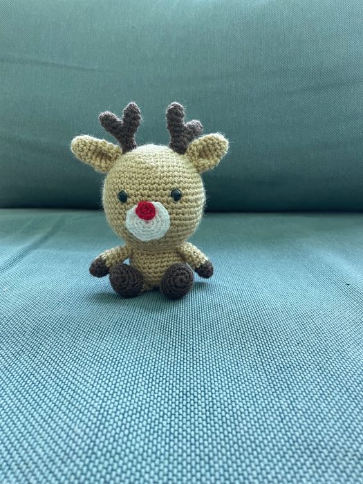 Rodolfo a rena amigurumi
