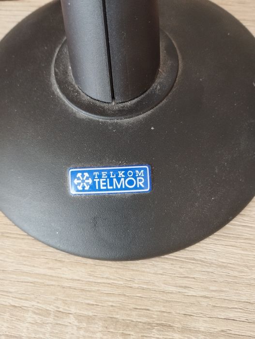 Telewizor 22 cale z dekoderem dwbt2 i antena