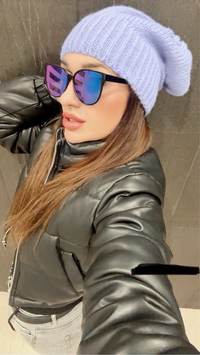 Mieciutka puszysta lejaca liliowa czapka merino