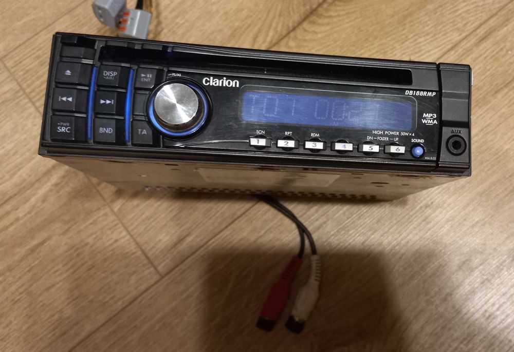 Radio Clarion DB 188RMP old school classic