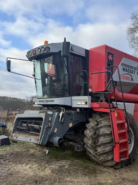 Kombajn zbożowy Massey Ferguson 7278